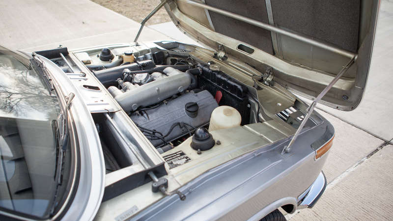 Illustration for article titled An automotive unicorn - BMW 2000 tii Touring